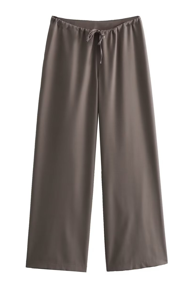 Conjunto informal de dos piezas sin mangas, cuello halter irregular y espalda descubierta