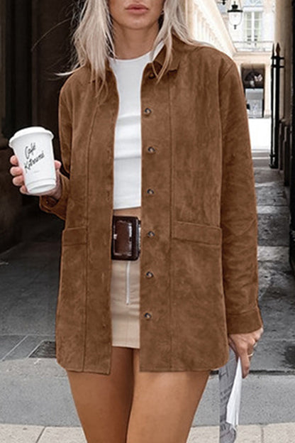 Prendas de abrigo informales de calle de color liso con bolsillos y botones y cuello vuelto