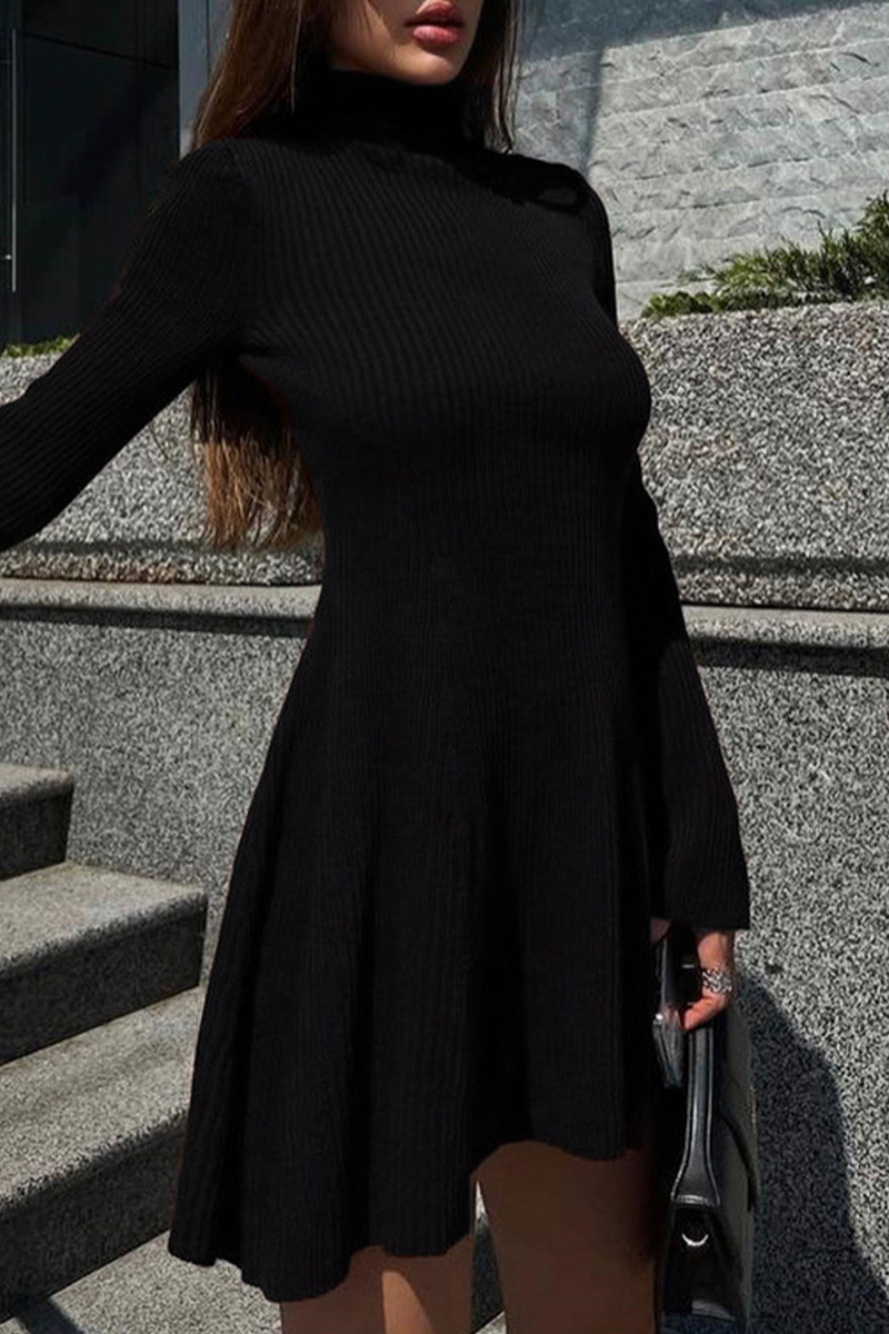 Vestidos sexis de cuello alto de color liso con corte A (5 colores)