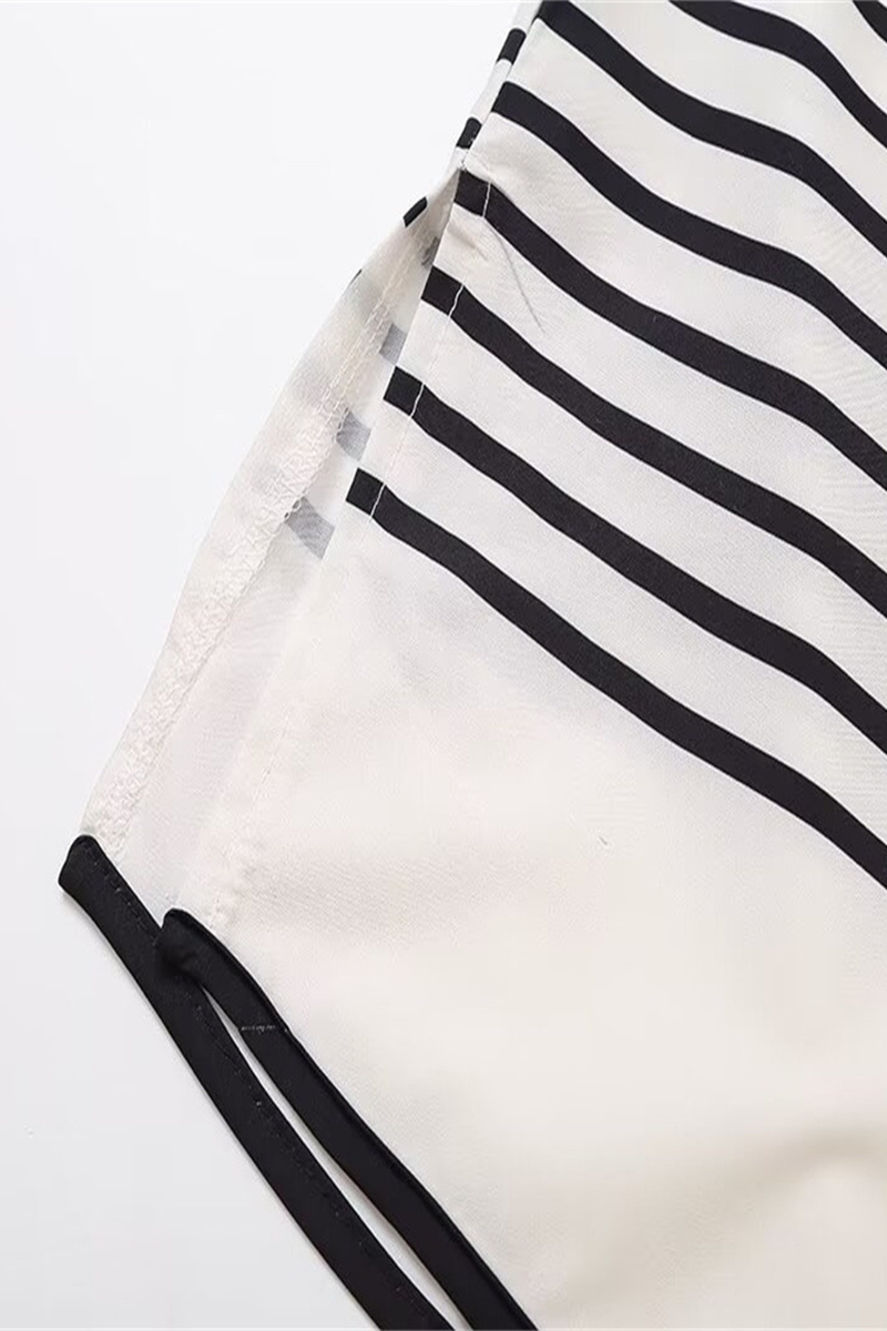 Blusas casuales de rayas con botones, aberturas y cuello redondo en contraste