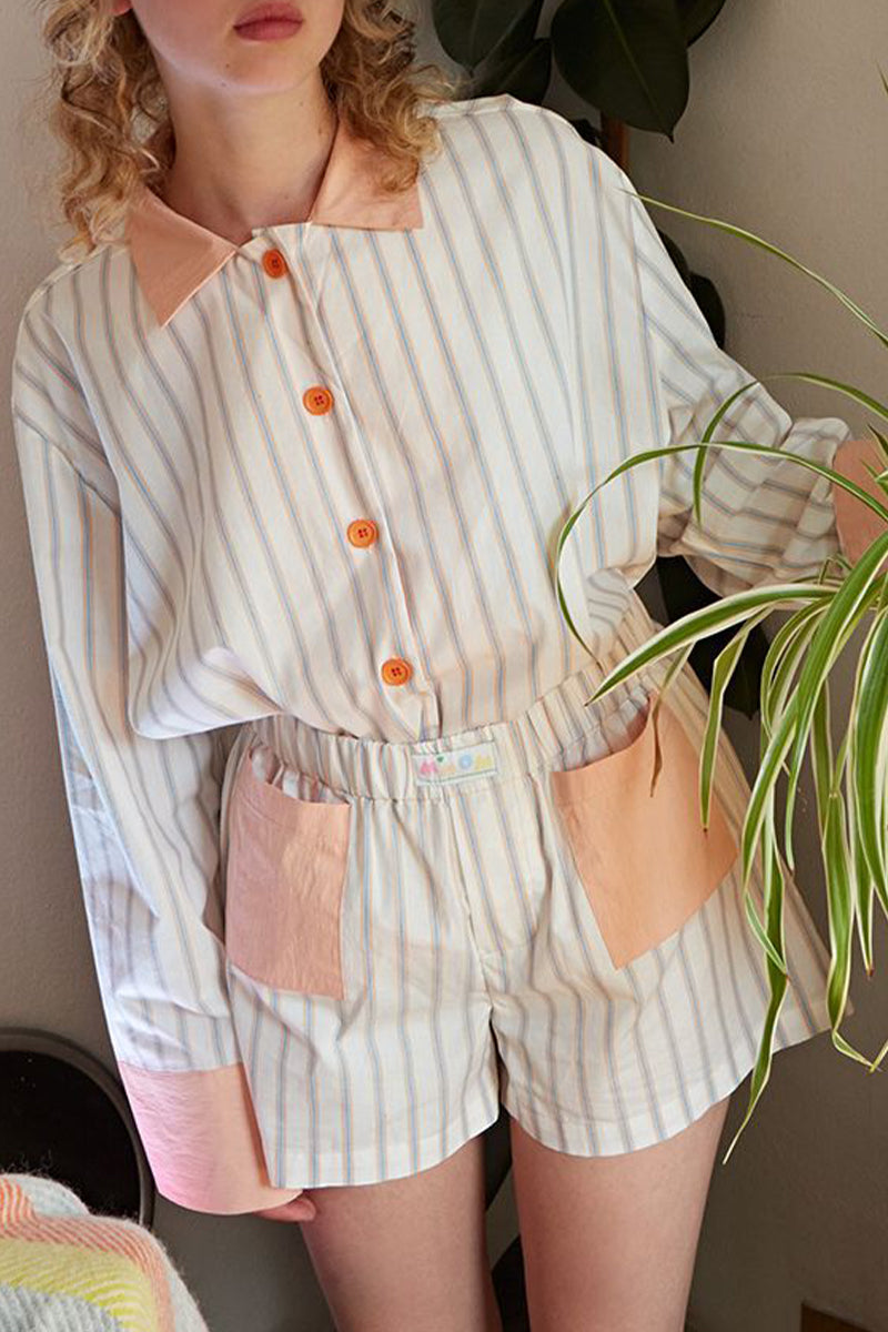 Conjunto informal de dos piezas con cuello vuelto, manga larga y diseño de patchwork a rayas para uso diario