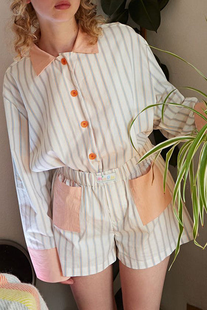 Conjunto informal de dos piezas con cuello vuelto, manga larga y diseño de patchwork a rayas para uso diario