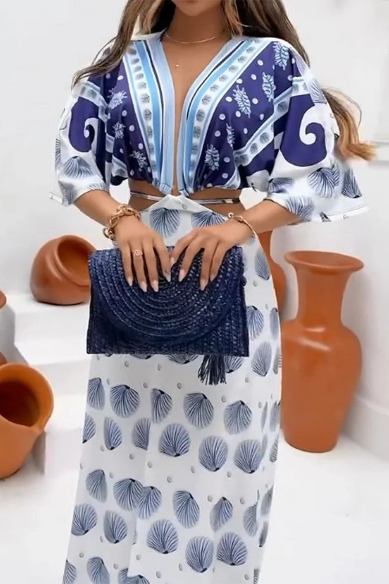 Vestidos sexis de vacaciones con estampado floral y escote en V calado