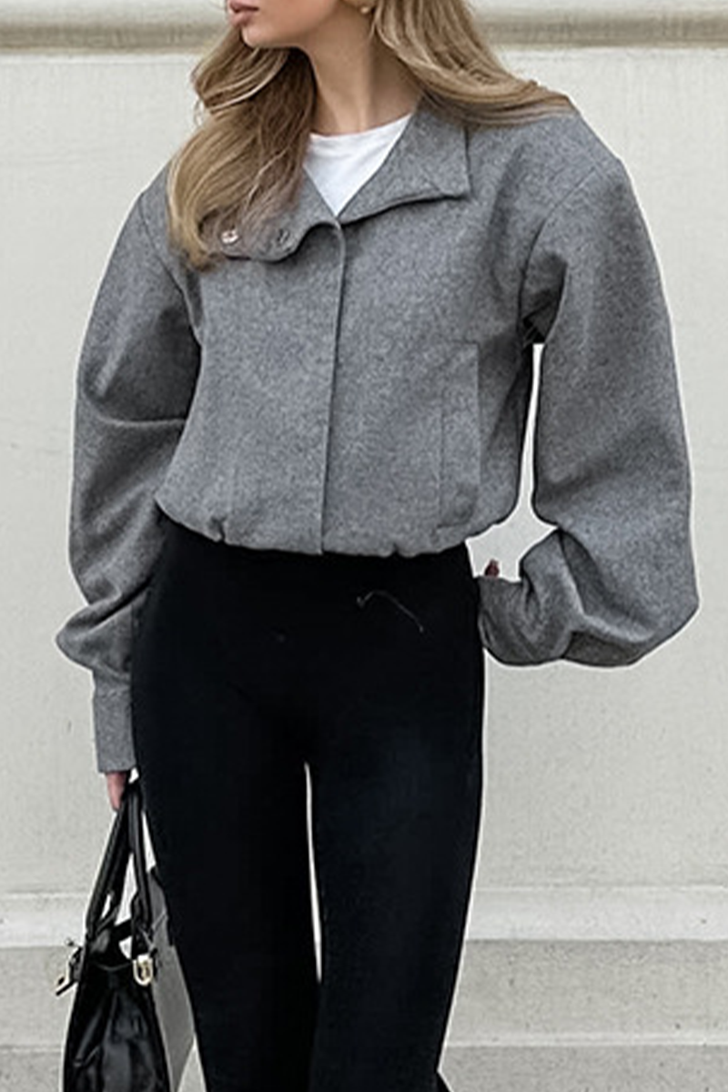 Prendas de abrigo informales con cuello mandarín grueso y botones de bolsillo