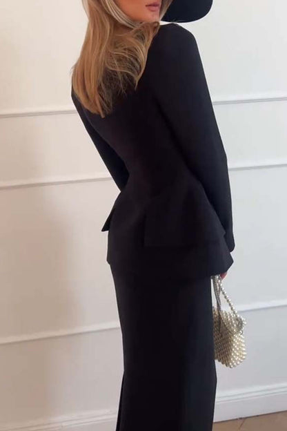 Elegante conjunto de dos piezas con botones, volantes, cuello cuadrado y manga larga