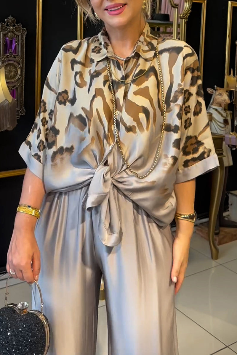 Conjunto de dos piezas informal con estampado de botones, cuello vuelto y manga larga