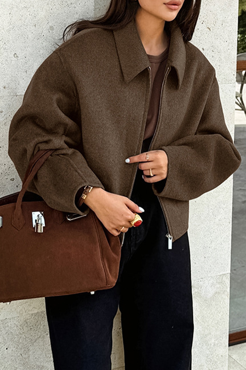 Prendas de abrigo informales de uso diario con cuello vuelto y cremallera gruesa