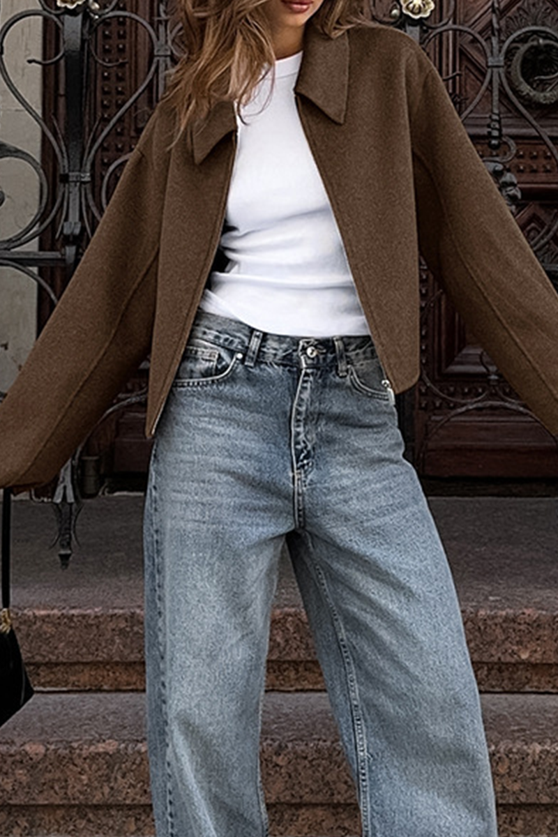 Prendas de abrigo informales de uso diario con cuello vuelto y cremallera gruesa