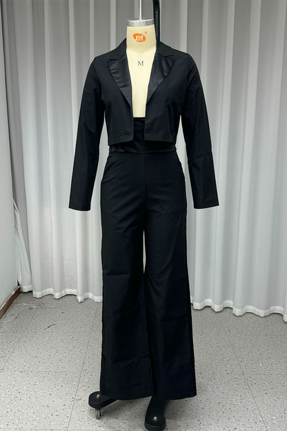 Conjunto informal de dos piezas con cuello vuelto, manga larga y bolsillo de calle