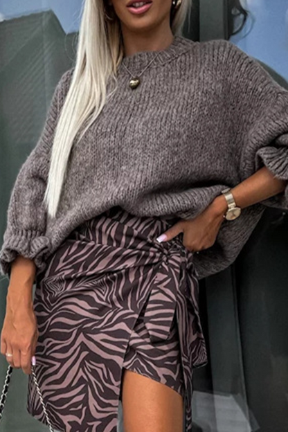 Suéteres casuales con cuello redondo y tejido con volantes (4 colores)