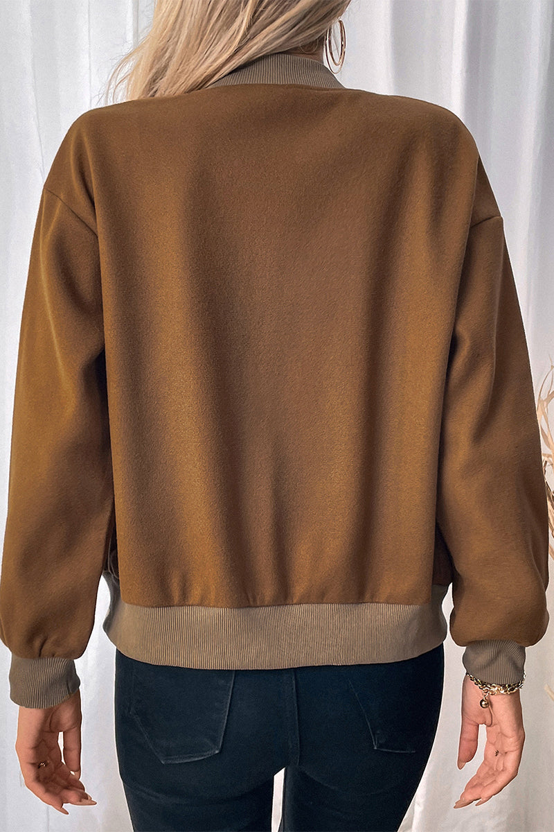 Prendas de abrigo informales con cuello redondo y botones de bolsillo