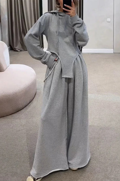Conjunto informal de dos piezas con capucha, manga larga y bolsillo con cordón ajustable