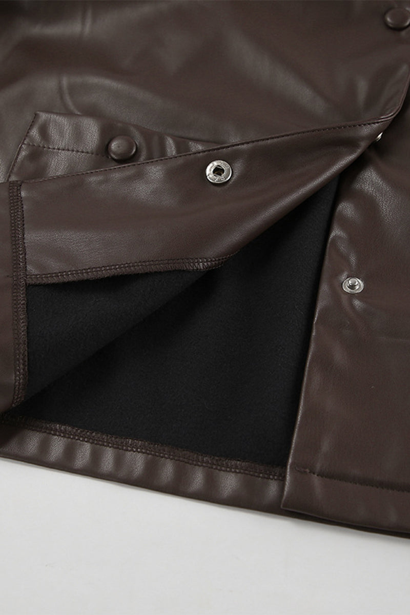 Prendas de abrigo con cuello vuelto, botones y bolsillos de color liso