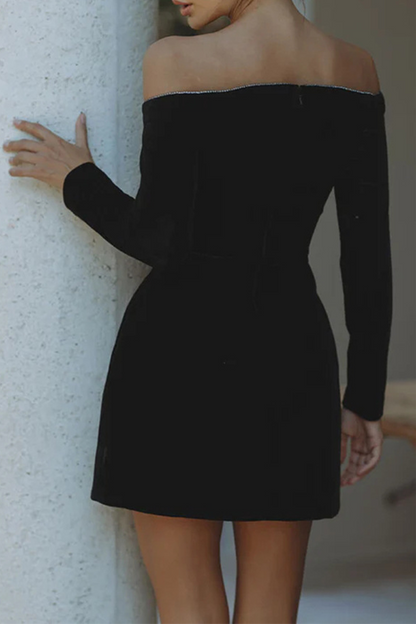 Vestidos de princesa con hombros descubiertos y decoración de diamantes de imitación sexys