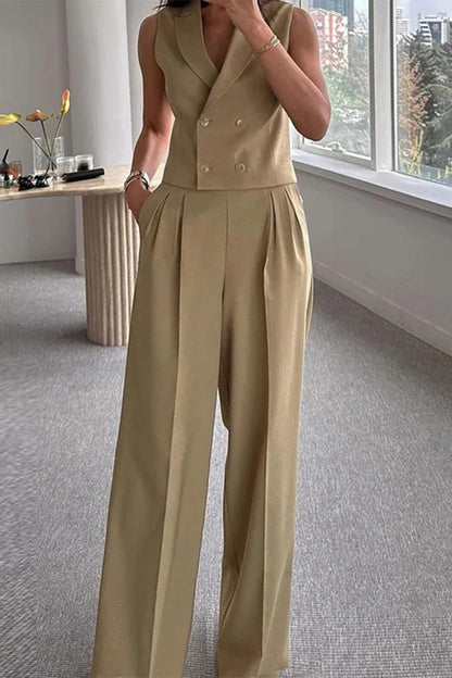 Conjunto informal de dos piezas con bolsillos, fruncido y cuello vuelto, sin mangas