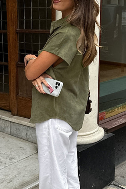 Blusas casuales con botones y cuello vuelto