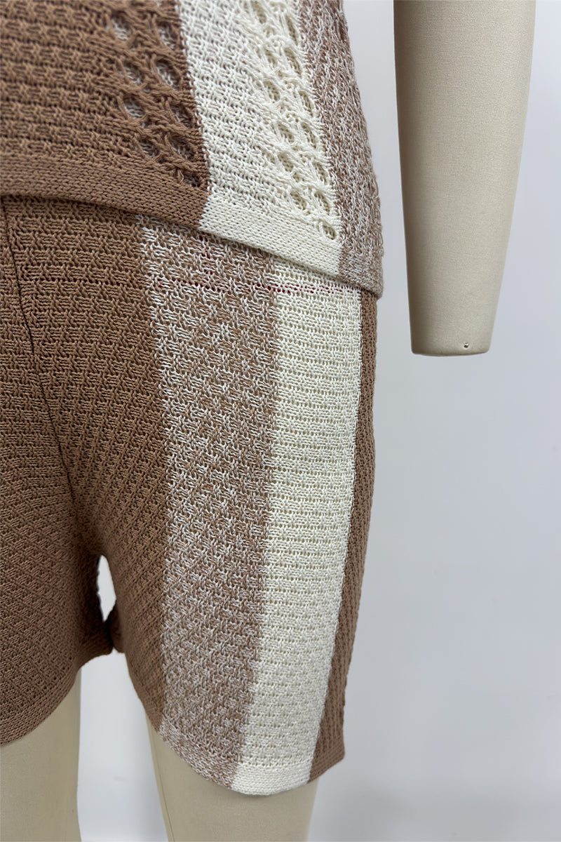 Conjunto de dos piezas informal de rayas con escote en V y manga corta en contraste