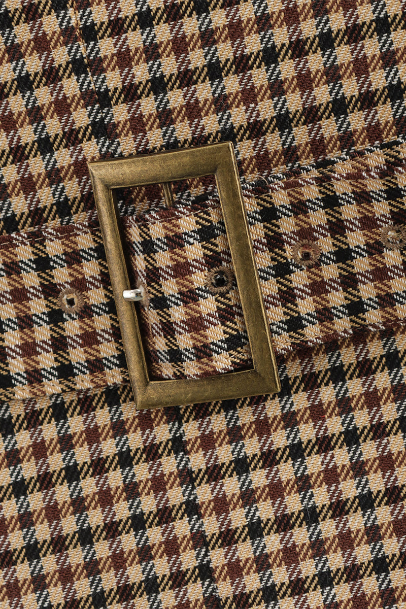 Prendas de abrigo informales con cuello vuelto, botones y patchwork en contraste a cuadros