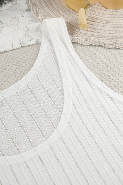 Conjunto informal de dos piezas sin mangas con cuello en U y diseño de baches