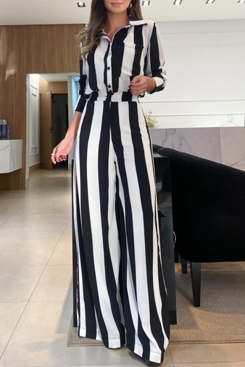 Conjunto informal de dos piezas con cuello vuelto, manga larga, rayas, bolsillos y patchwork