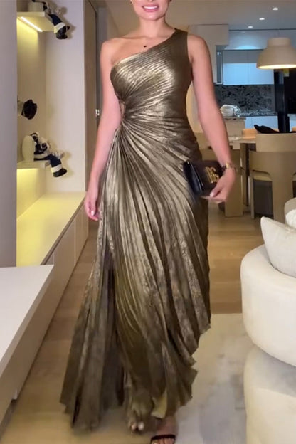 Vestidos de noche sexys con hombros caídos y pliegues irregulares