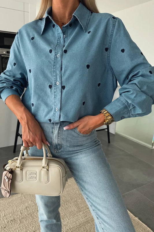 Blusas casuales con cuello vuelto y botones en forma de corazón