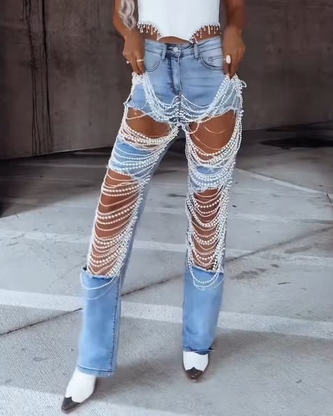 Bead Chain Pendant Ripped Jeans