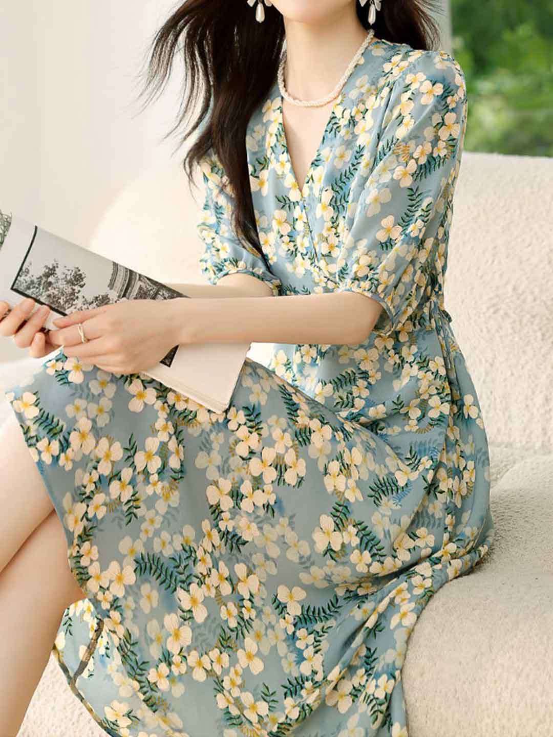 Vanessa Elegant V-Neck Floral Chiffon Dress