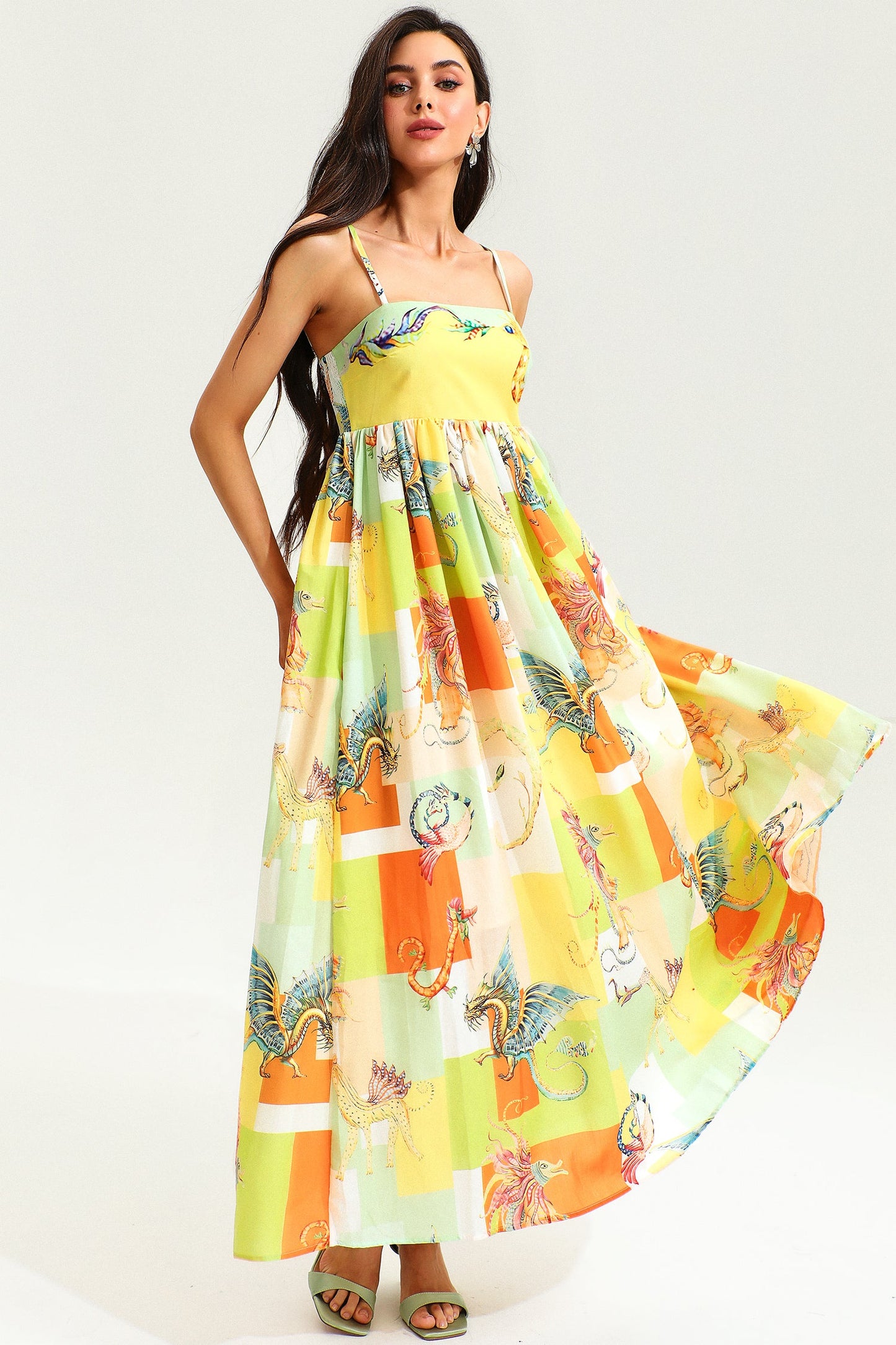 Vestido largo de cintura alta con estampado animal y bloques de color 