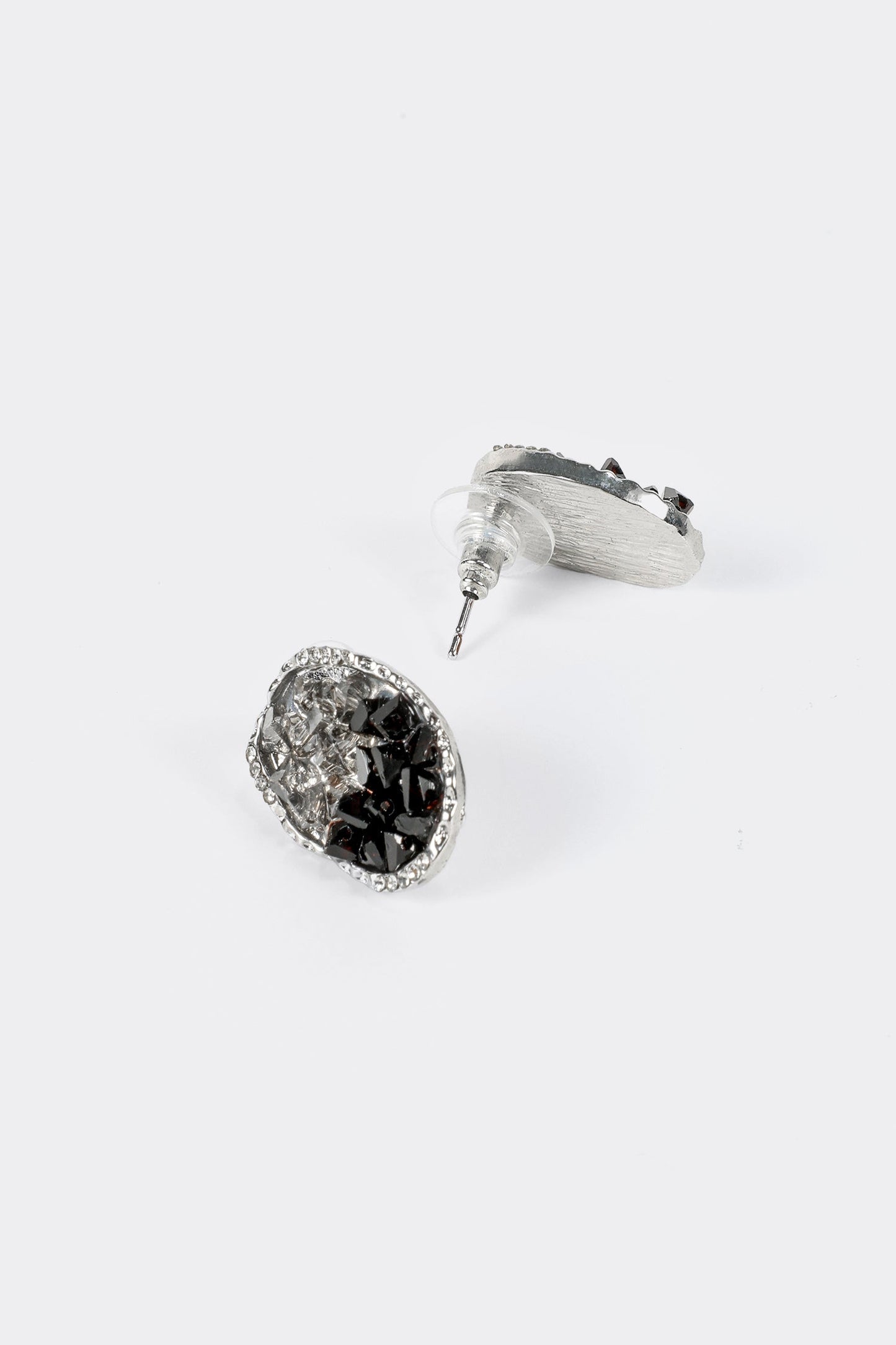 Pendientes de diamantes ovalados negros 