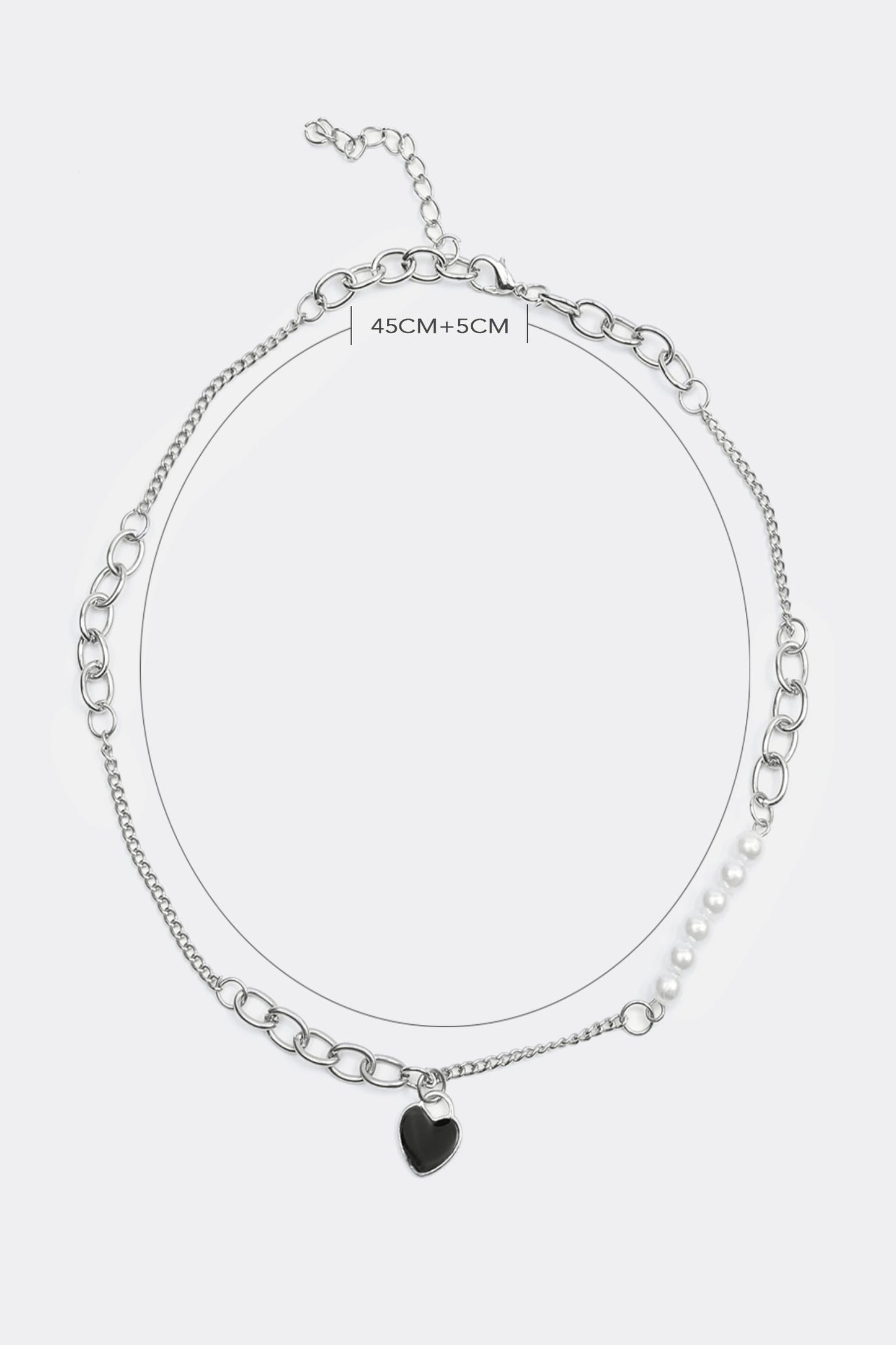 Collar con patrón de corazón de perlas sintéticas 