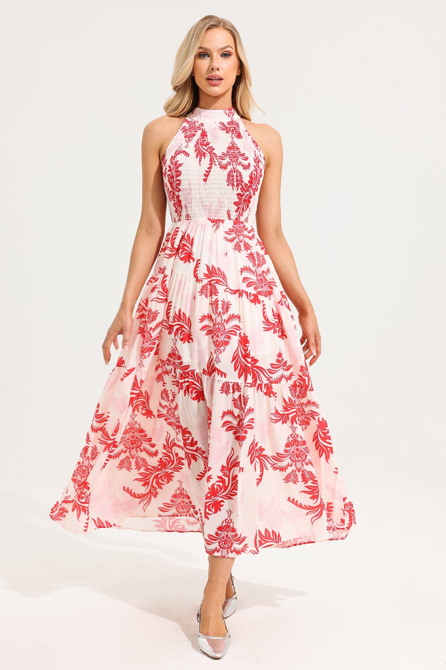 Vestido largo sin mangas con cuello alto y estampado paisley 