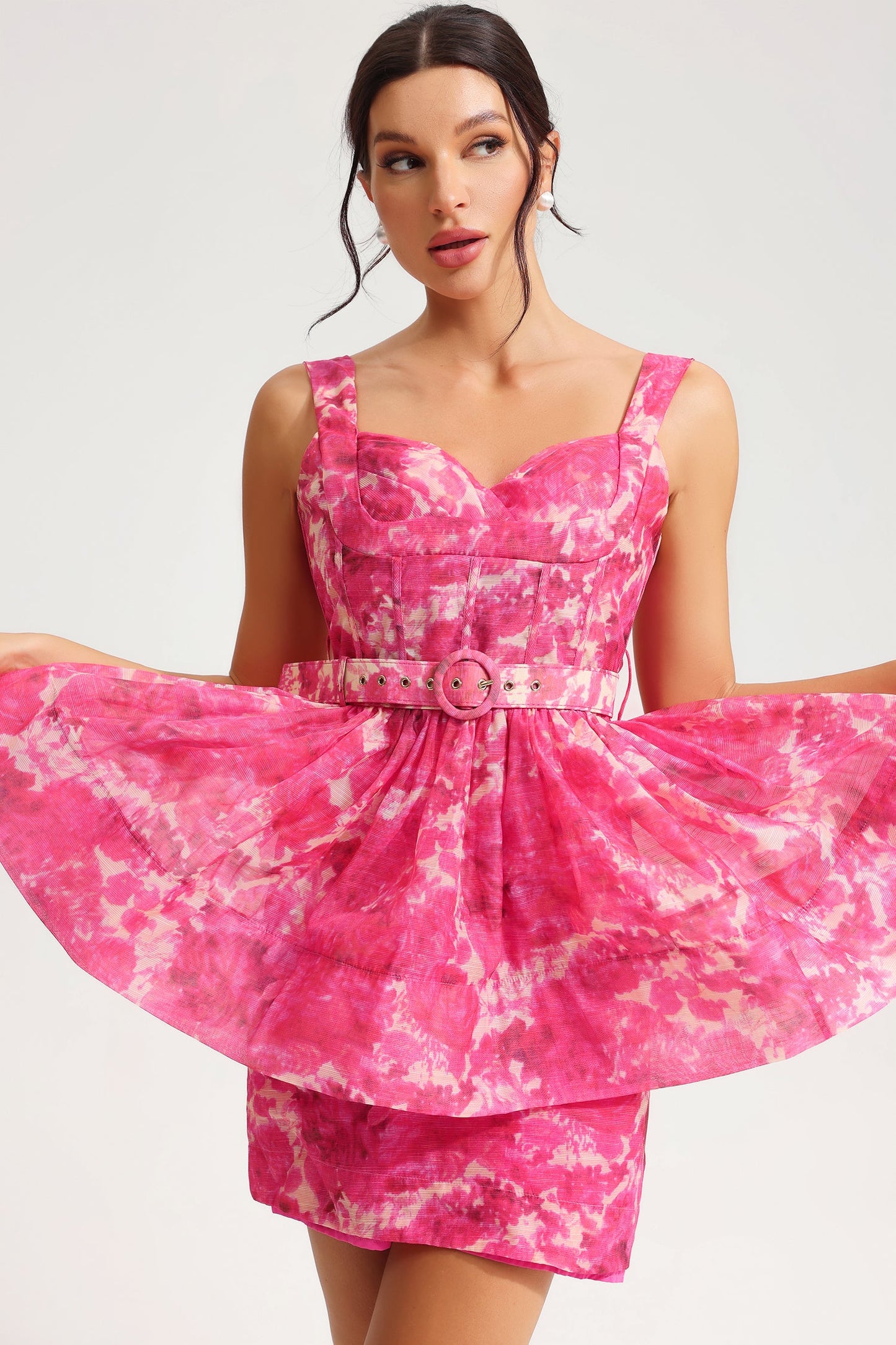 Minivestido sin mangas con cuello en V y cinturón 