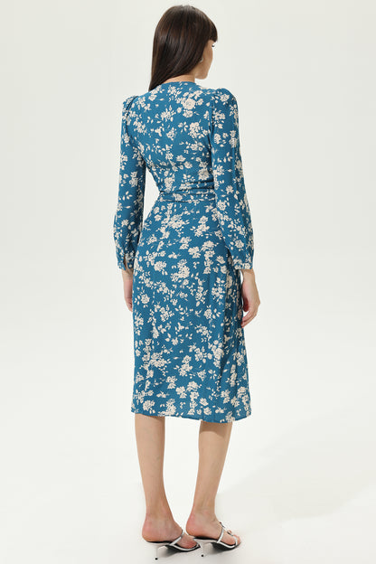 Vestido midi floral de manga larga con escote en V y abertura 