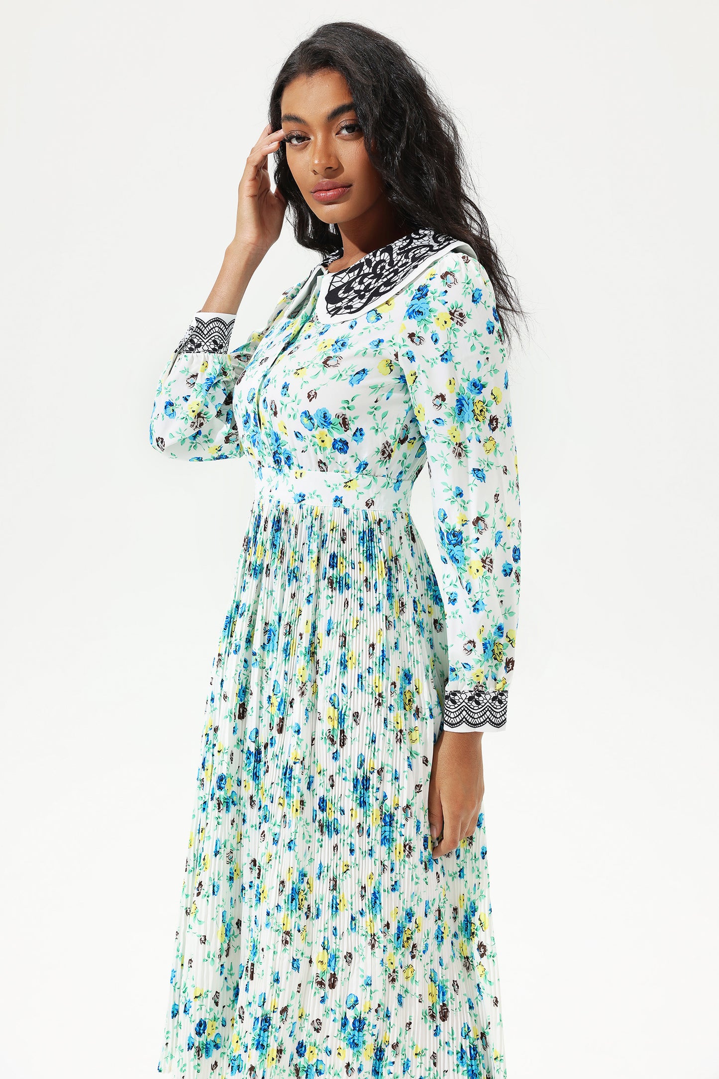 Vestido midi de encaje con cuello de muñeca y mangas de farol con flores 