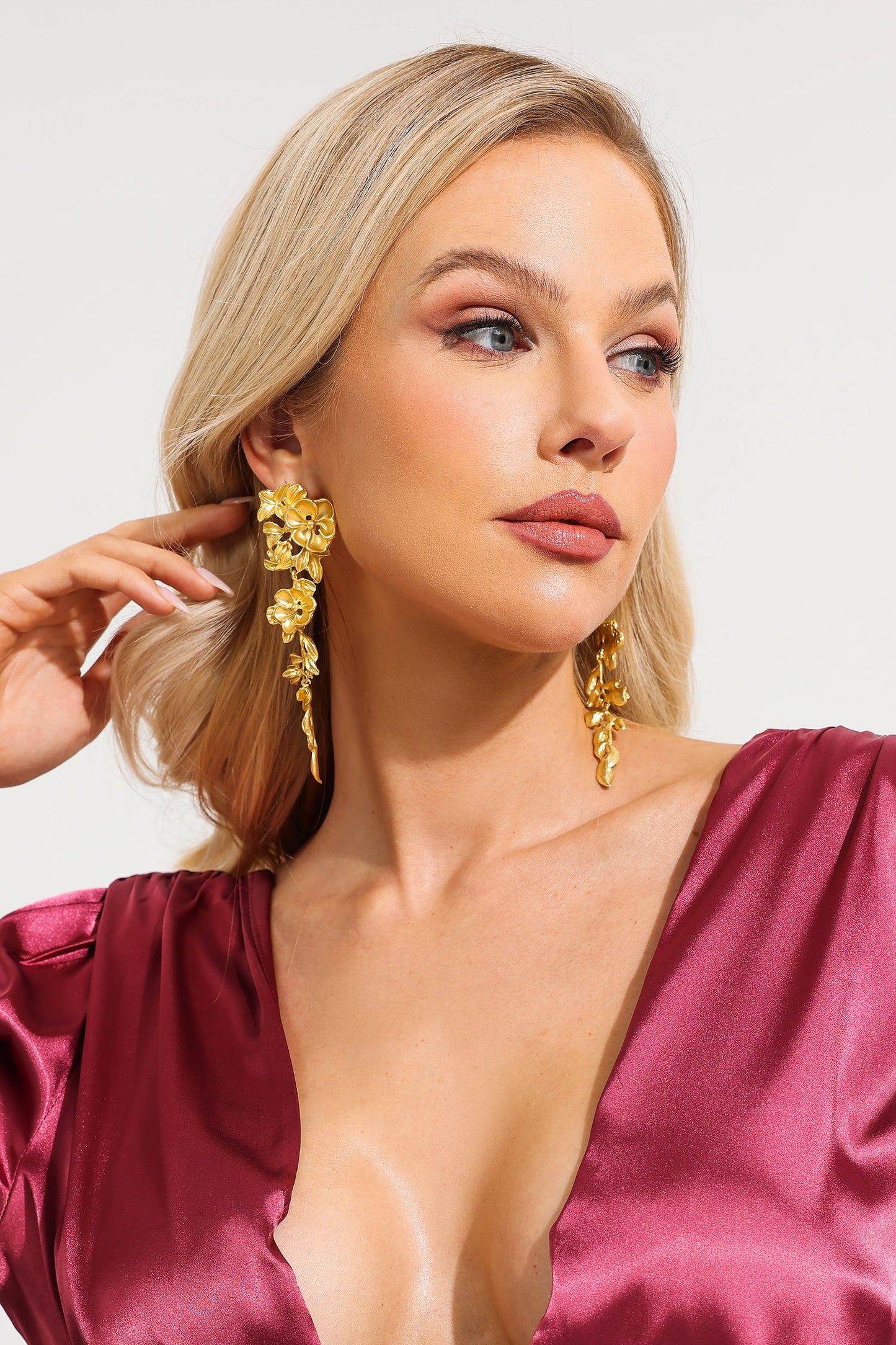 Pendientes de flores 3D de metal 