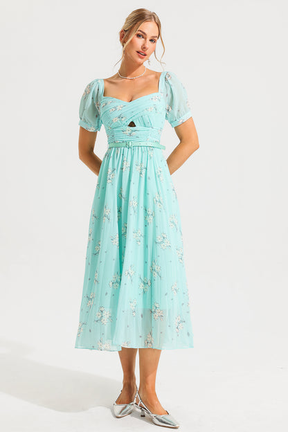 Vestido midi plisado con escote corazón floral y cinturón 