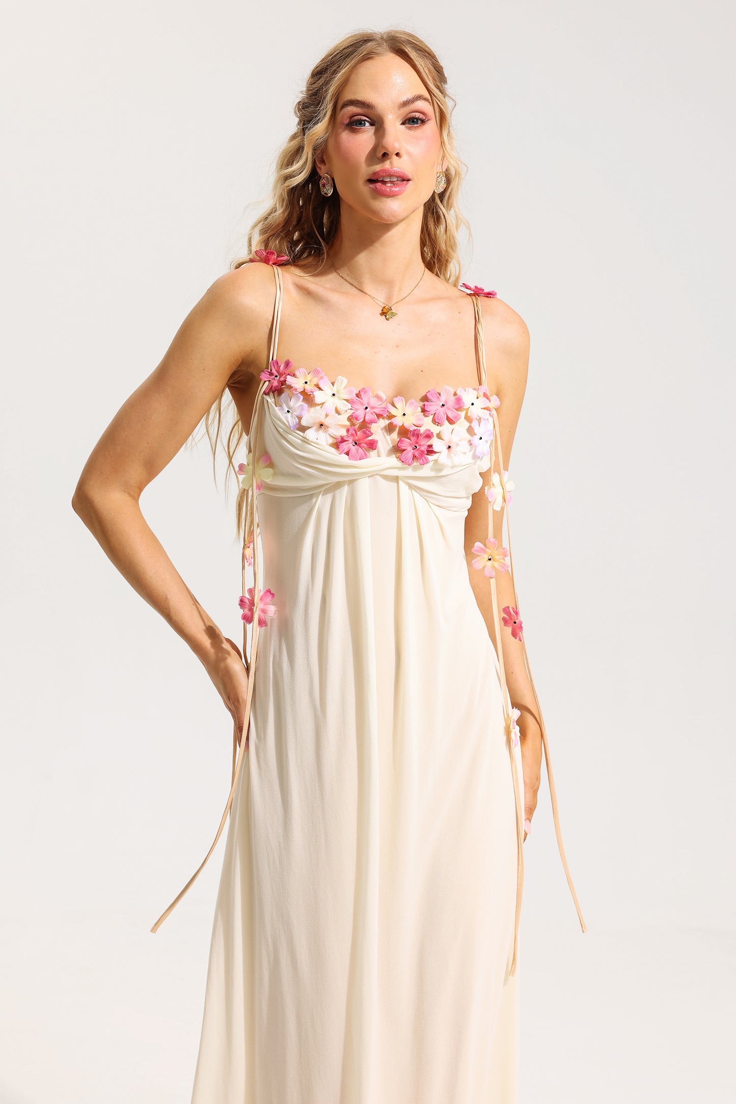 Vestido midi sin mangas de malla floral 3D 