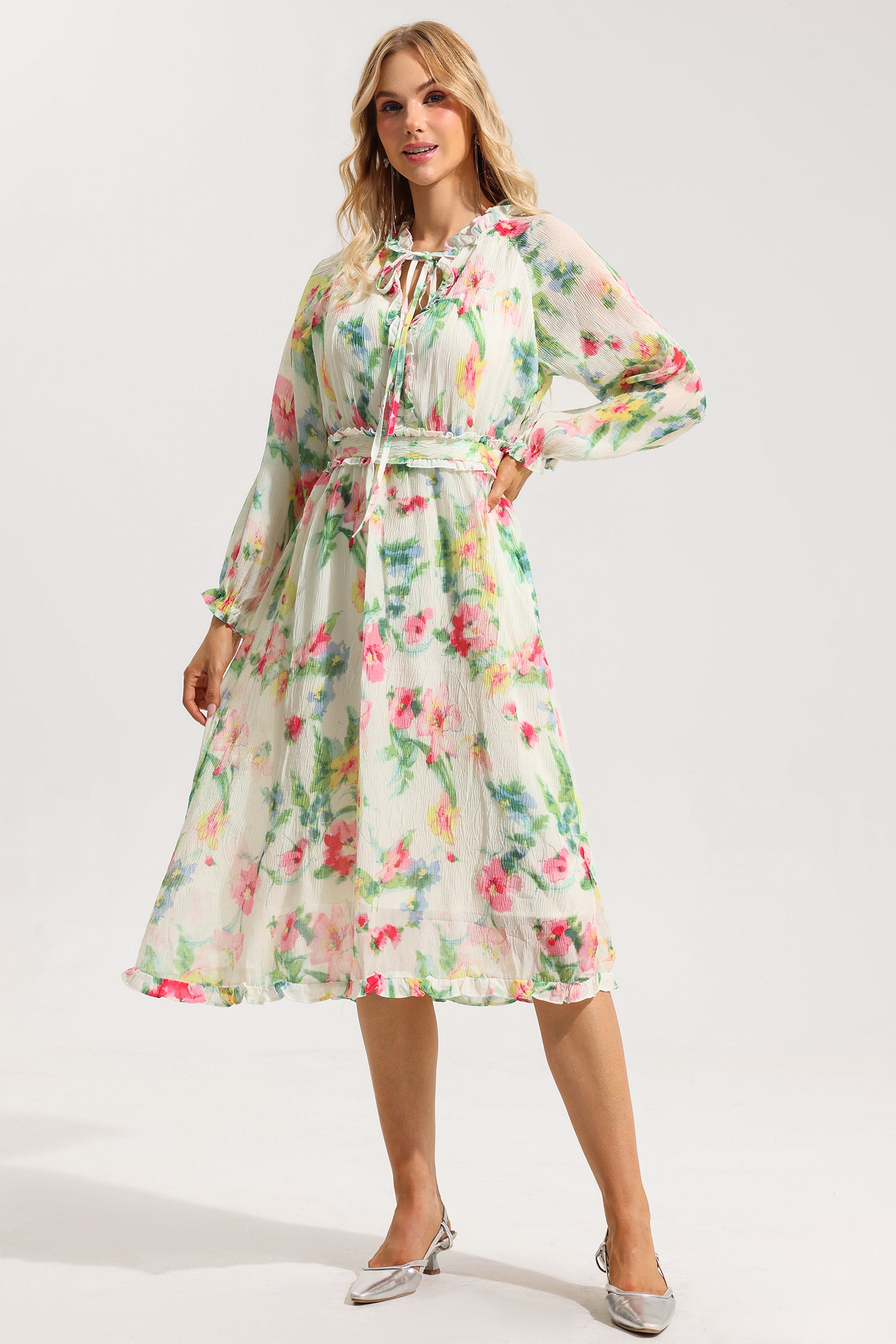 Vestido midi con volantes y encaje floral 