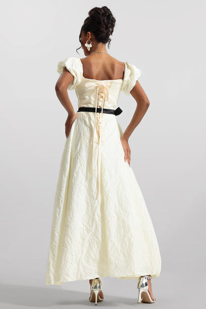 Vestido midi con mangas abullonadas de jacquard 