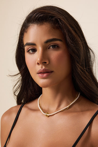 Collar de doble capa con corazón de perla sintética 