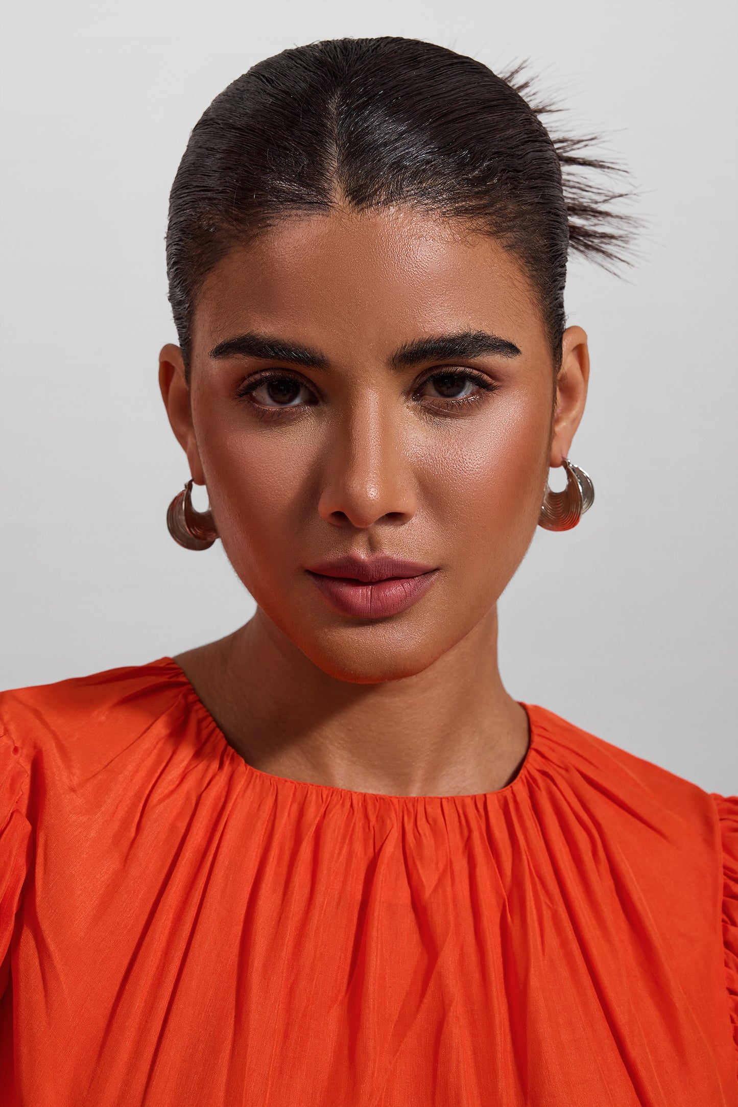 Pendientes de metal de línea 