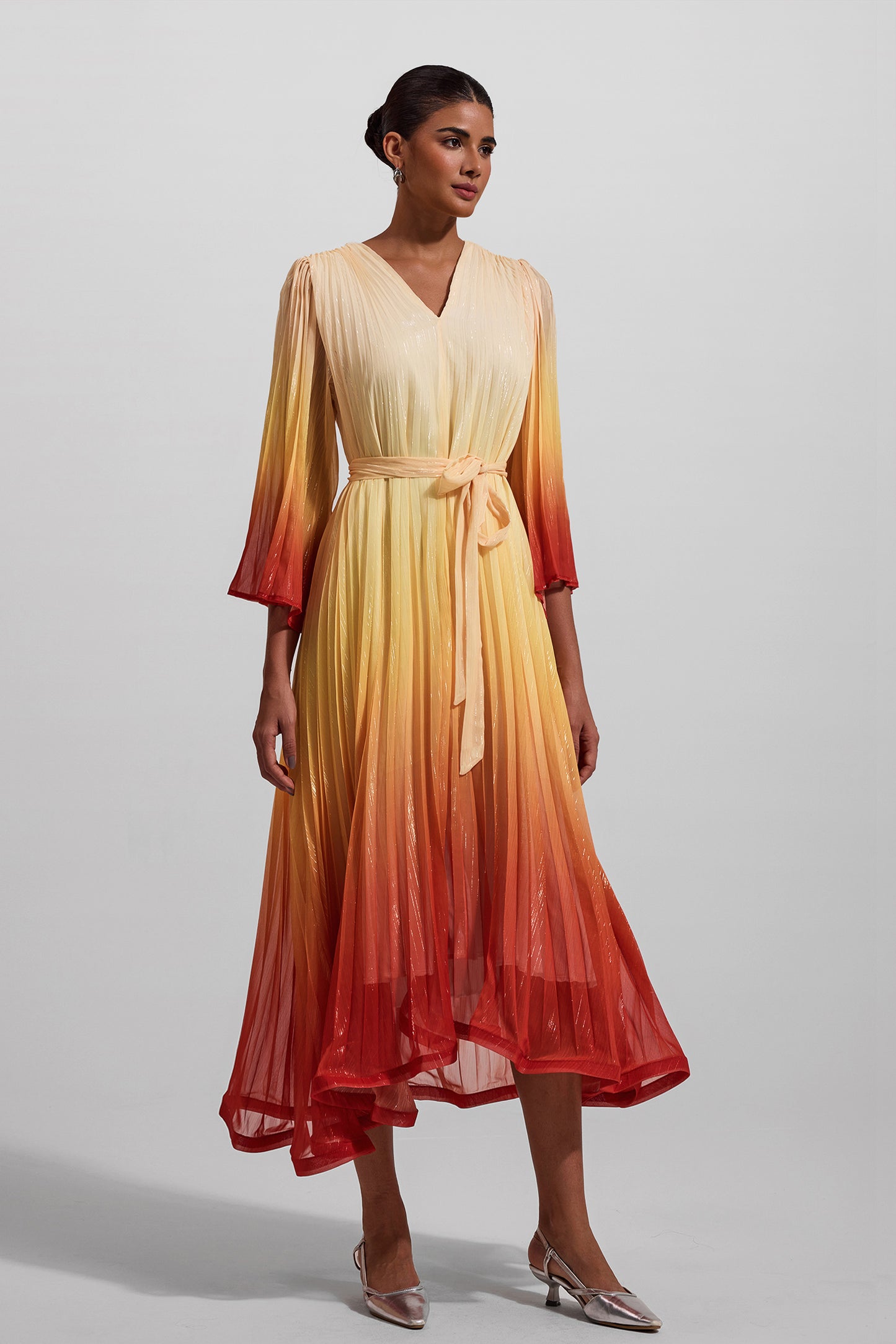 Vestido midi con mangas abullonadas de lúrex en color degradado 