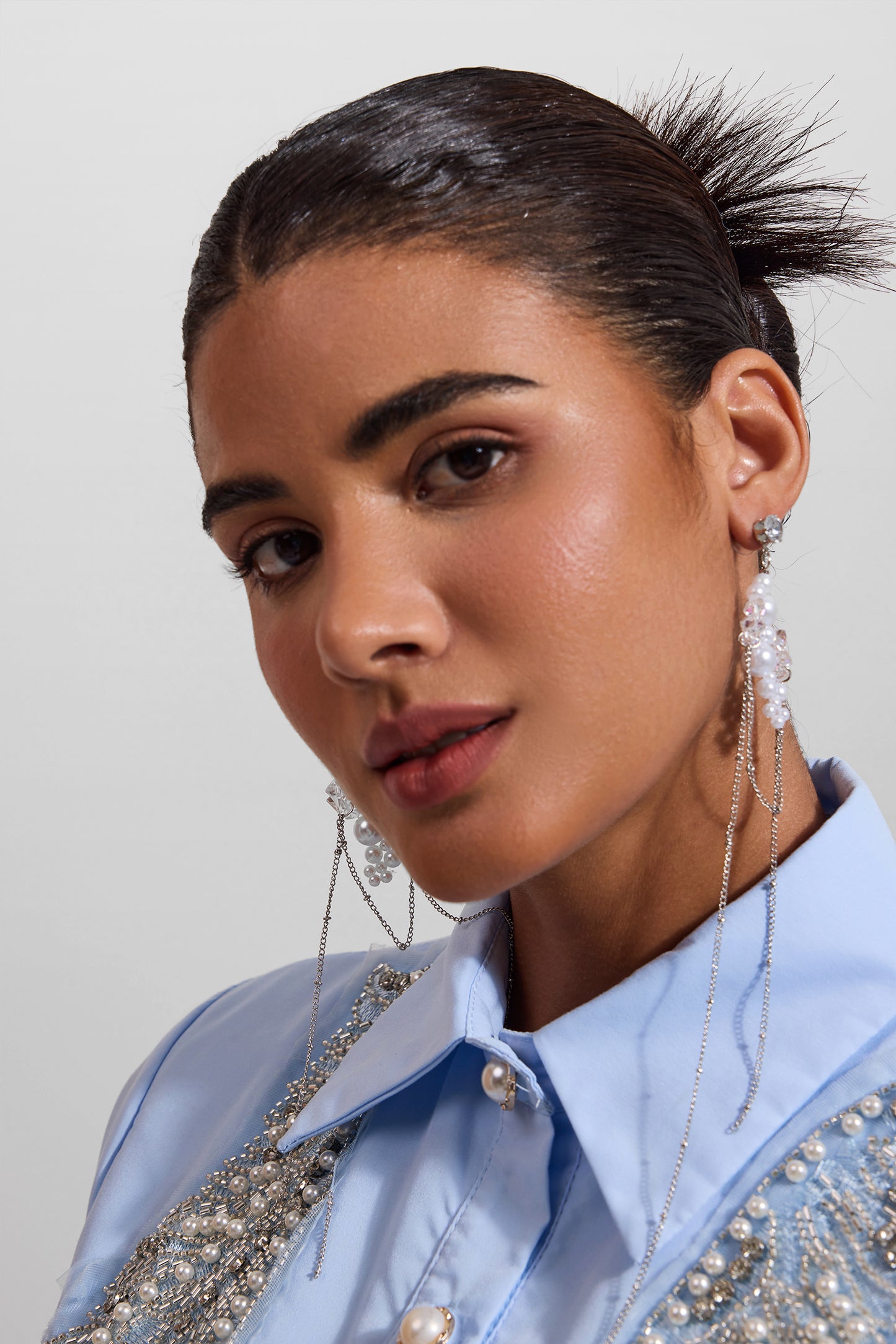 Pendientes de cadena de metal con perlas de imitación 