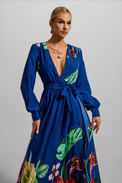 Vestido largo floral con cuello en V y mangas farol 