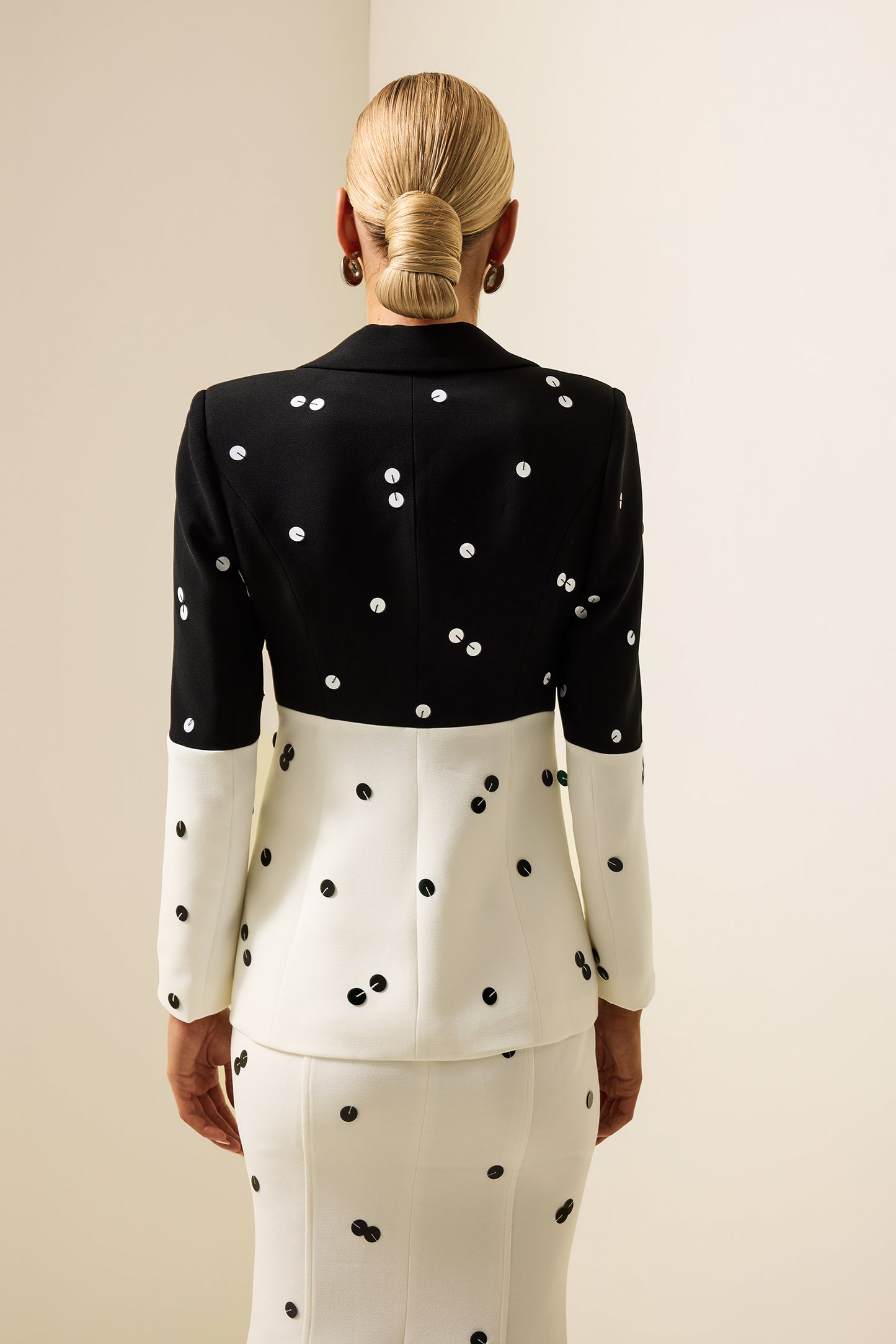 Blazer de manga larga con empalme de lentejuelas 