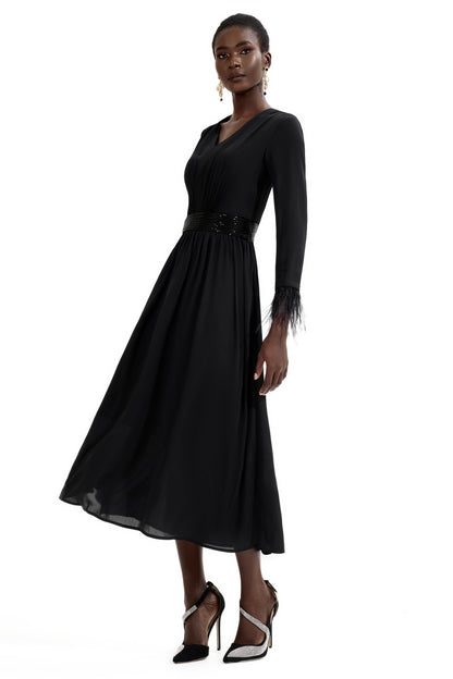 Vestido midi de plumas, manga larga, escote en V y diamantes de imitación 