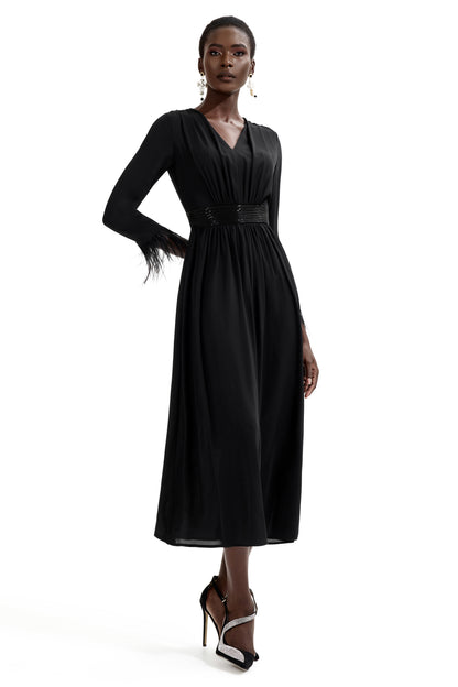 Vestido midi de plumas, manga larga, escote en V y diamantes de imitación 