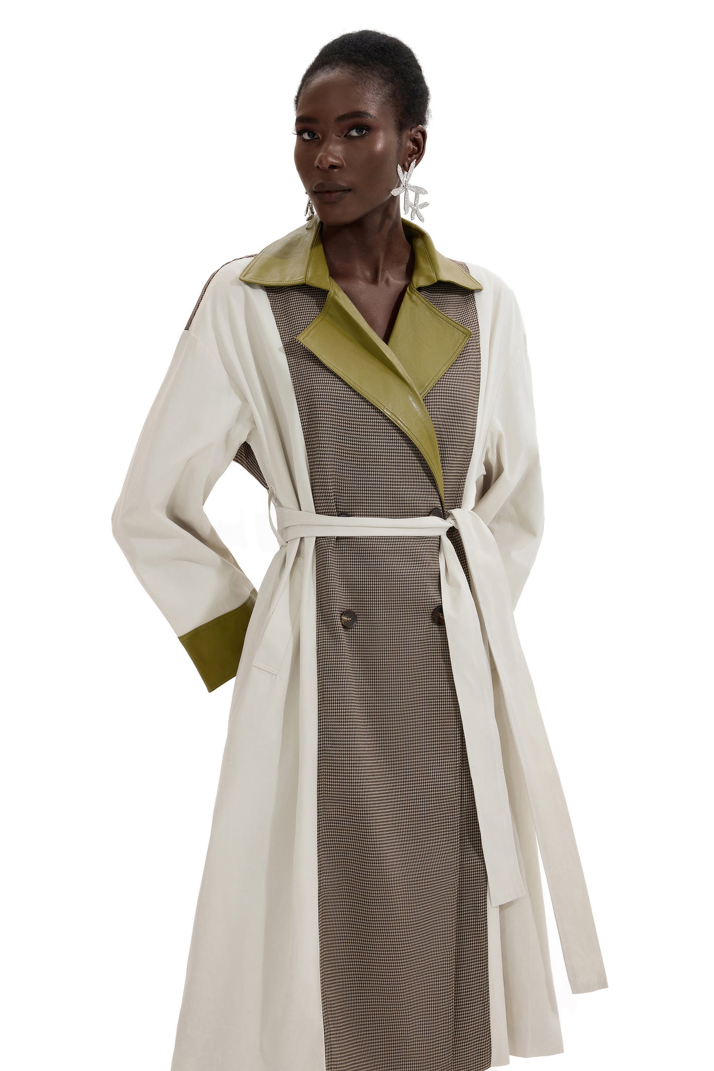 Abrigo de manga larga con empalme de PU y pata de gallo con cinturón 