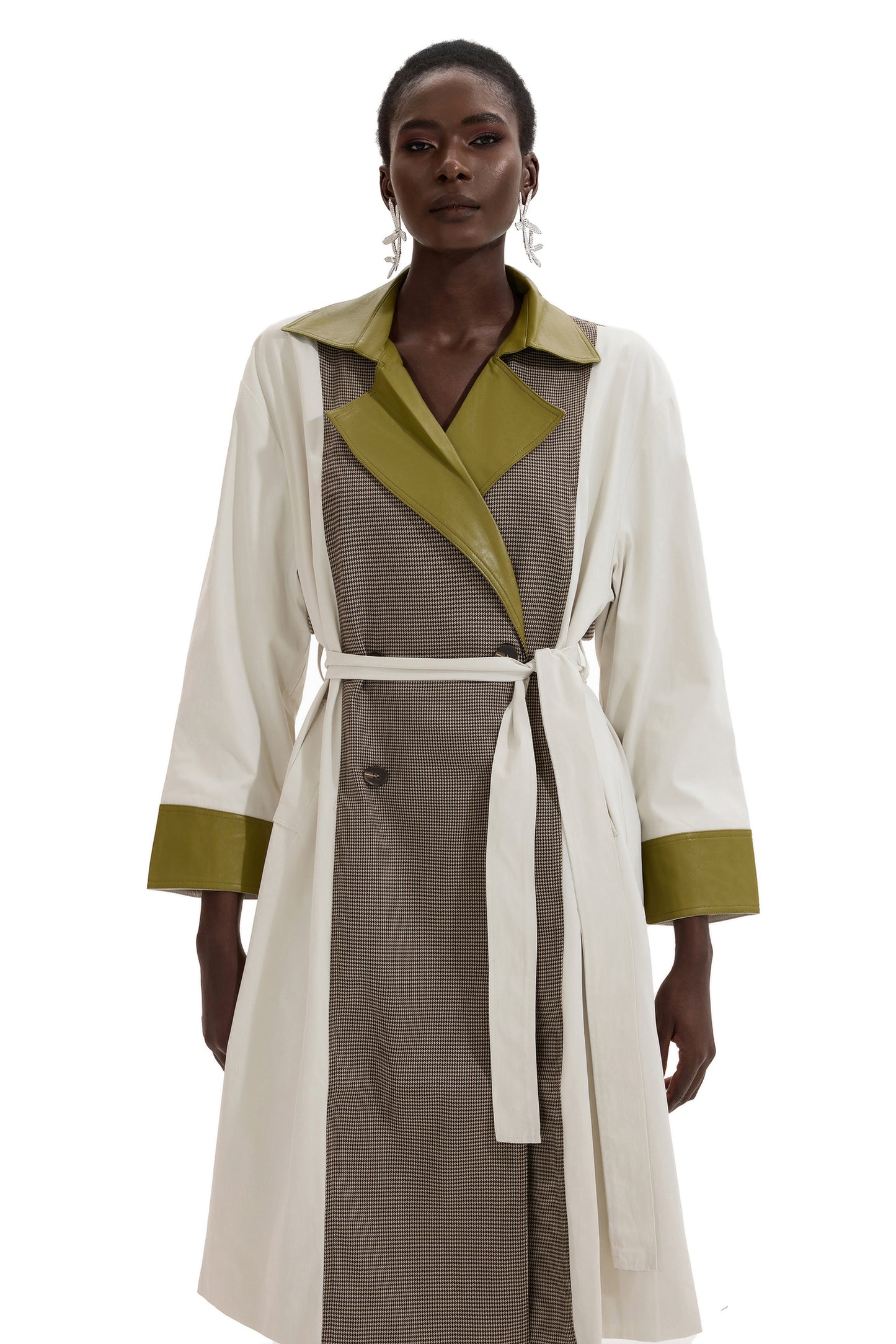 Abrigo de manga larga con empalme de PU y pata de gallo con cinturón 